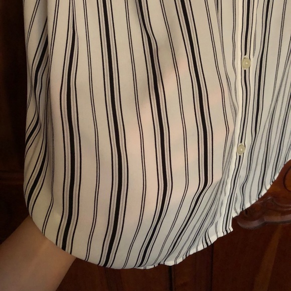 Striped blouse - button back - Picture 5 of 5